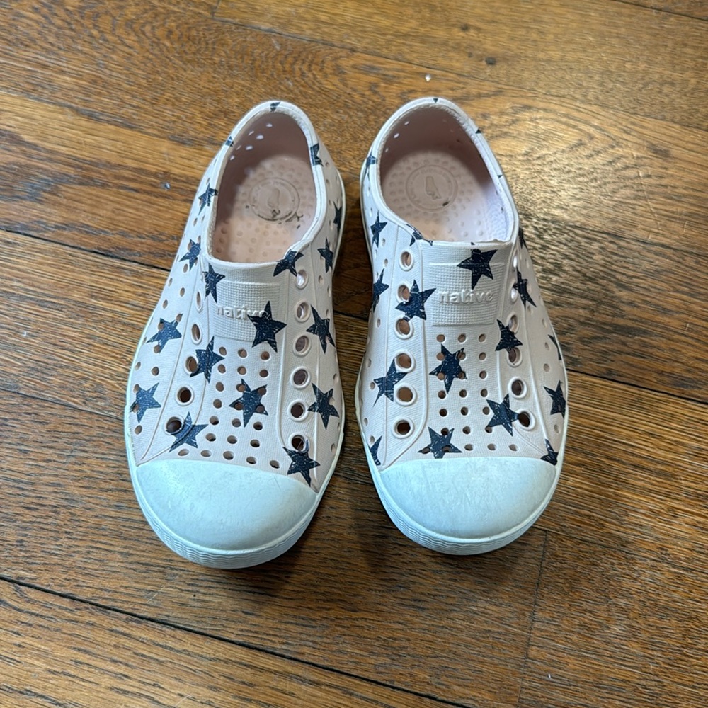 Native star shoes